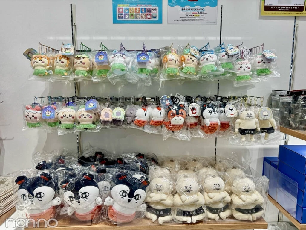 「映画ちいかわ 人魚の島のひみつCollaboration CAFE」グッズ一部