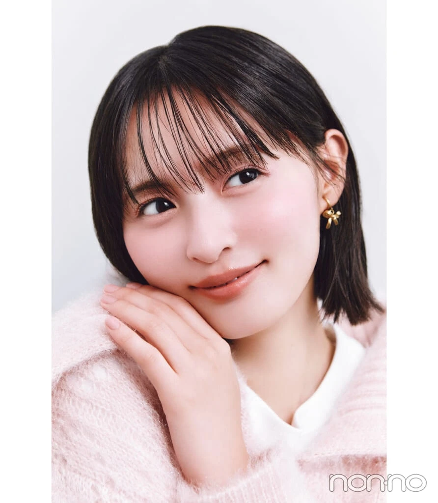遠藤さくらのピンクモヘアニットを着る日のピンクフォギーチーク