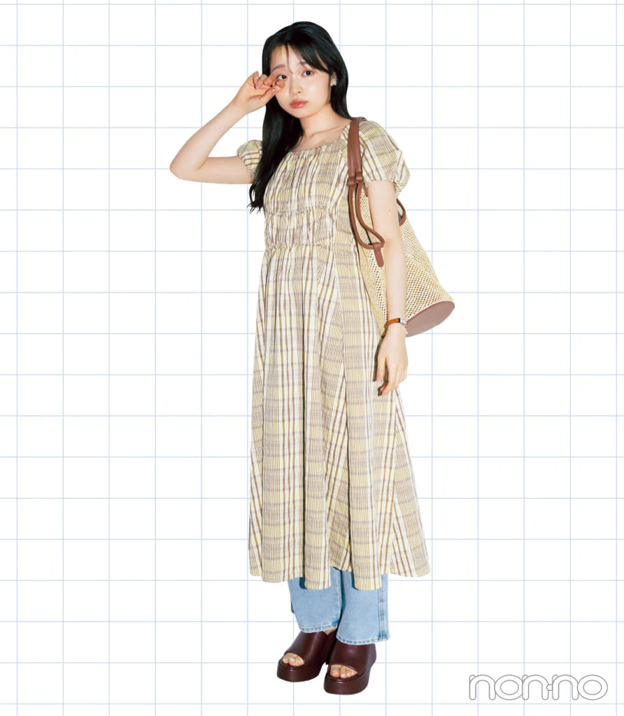 33度 くもりのち晴れの日の服装