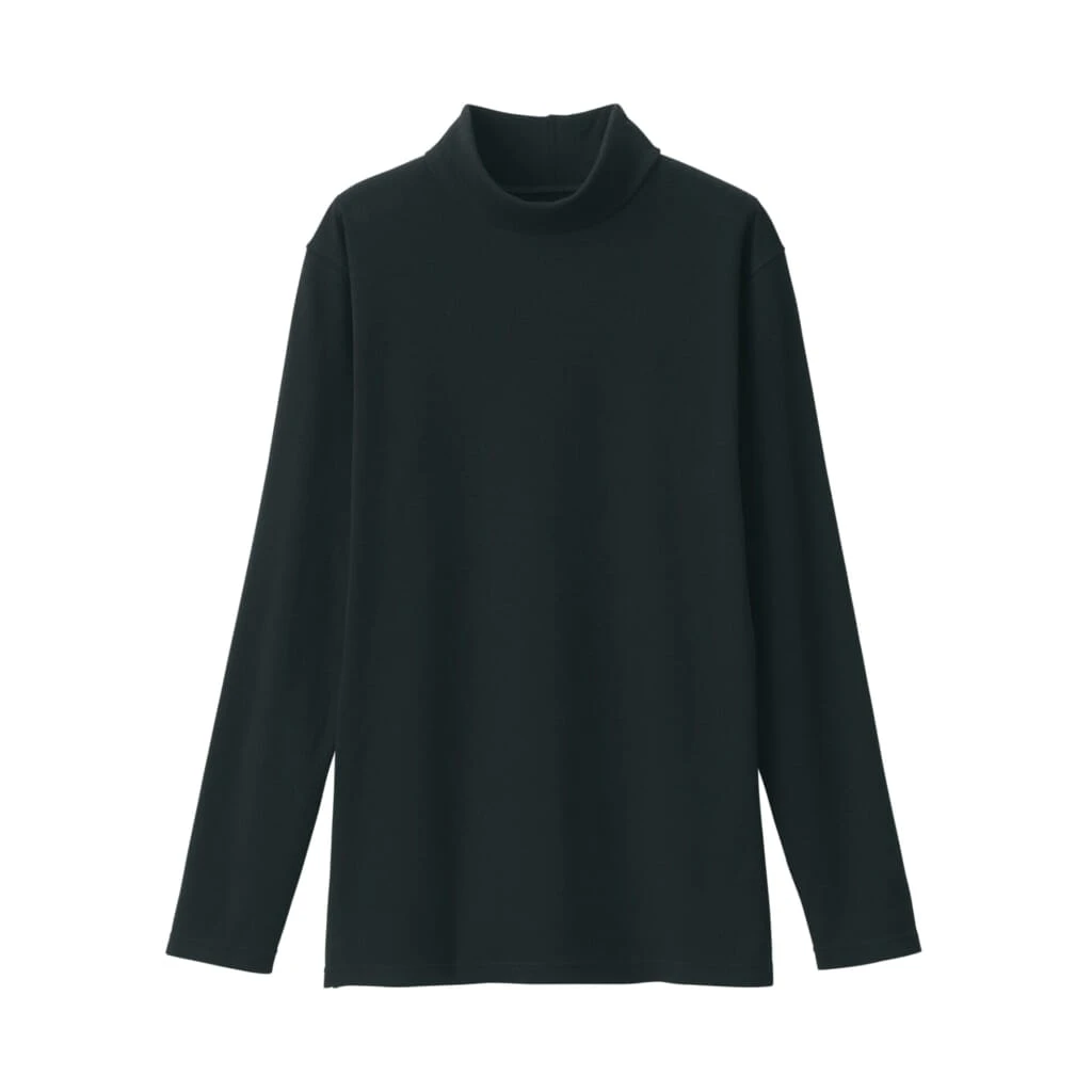 無印良品のあったか綿厚手タートルネック長袖Tシャツの黒