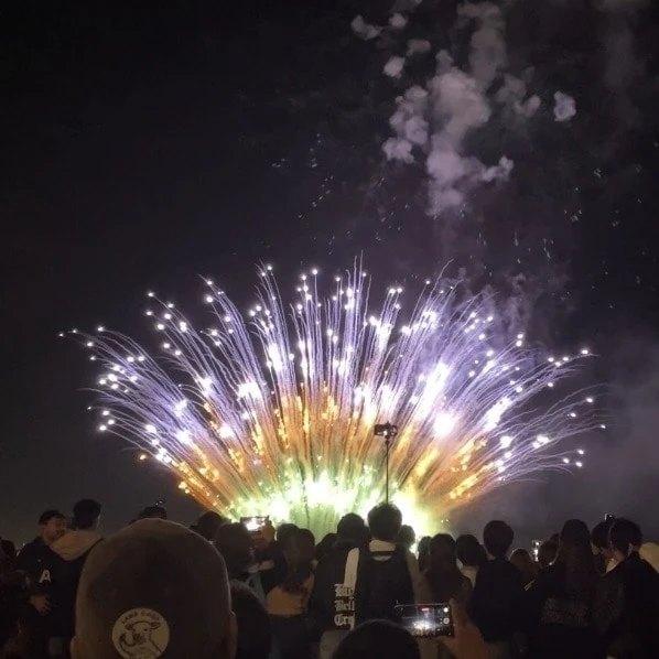 みなとHANABIの花火の打ち上げの様子