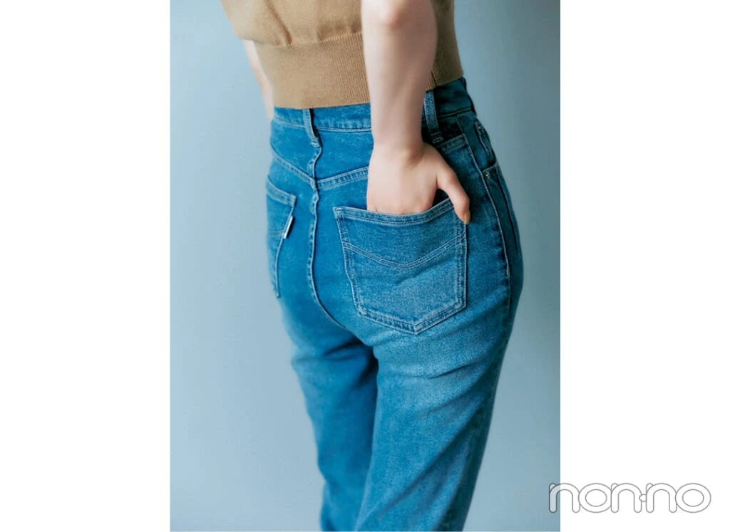 STYLE UP PANTSフレアパンツのバックスタイル
