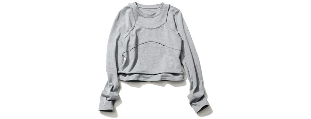 しゃれ感シンプルな着こなしを作る9アイテム-キャミつきカットソー