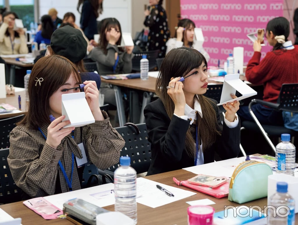 大学生エディターズゼミ2026春徹底レポ！
デジャヴュの発売直前のマスカラで美まつげ作りにトライ！