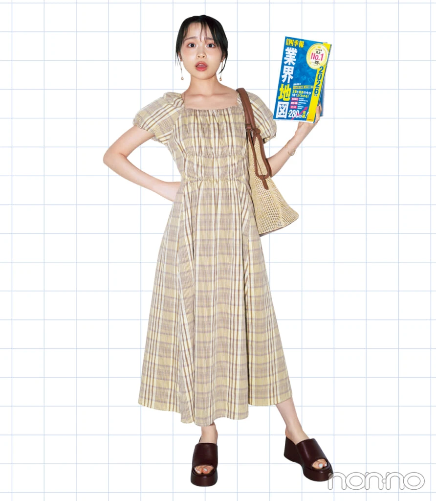 27度 くもりの日の服装