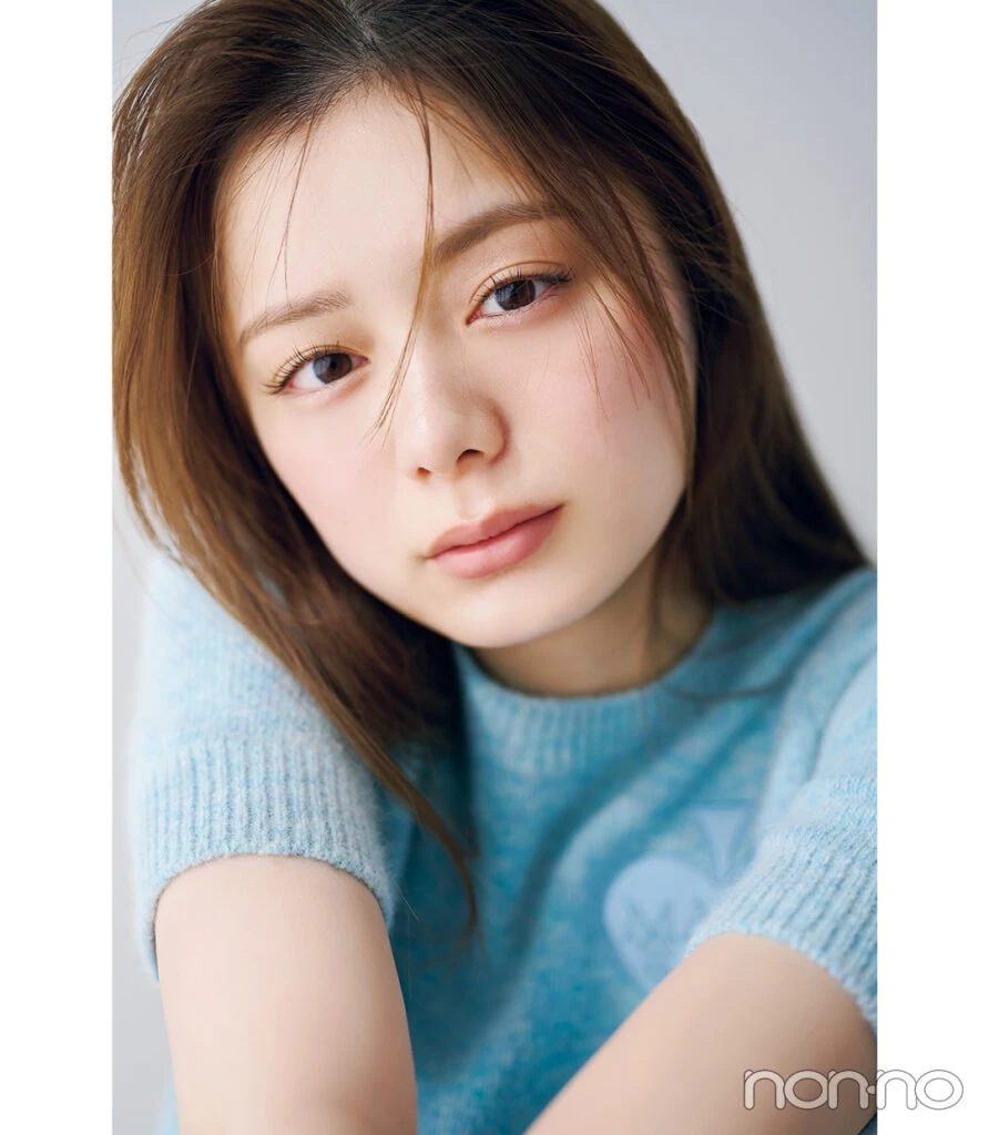 紺野彩夏のナチュラル眉モデルカット1-2