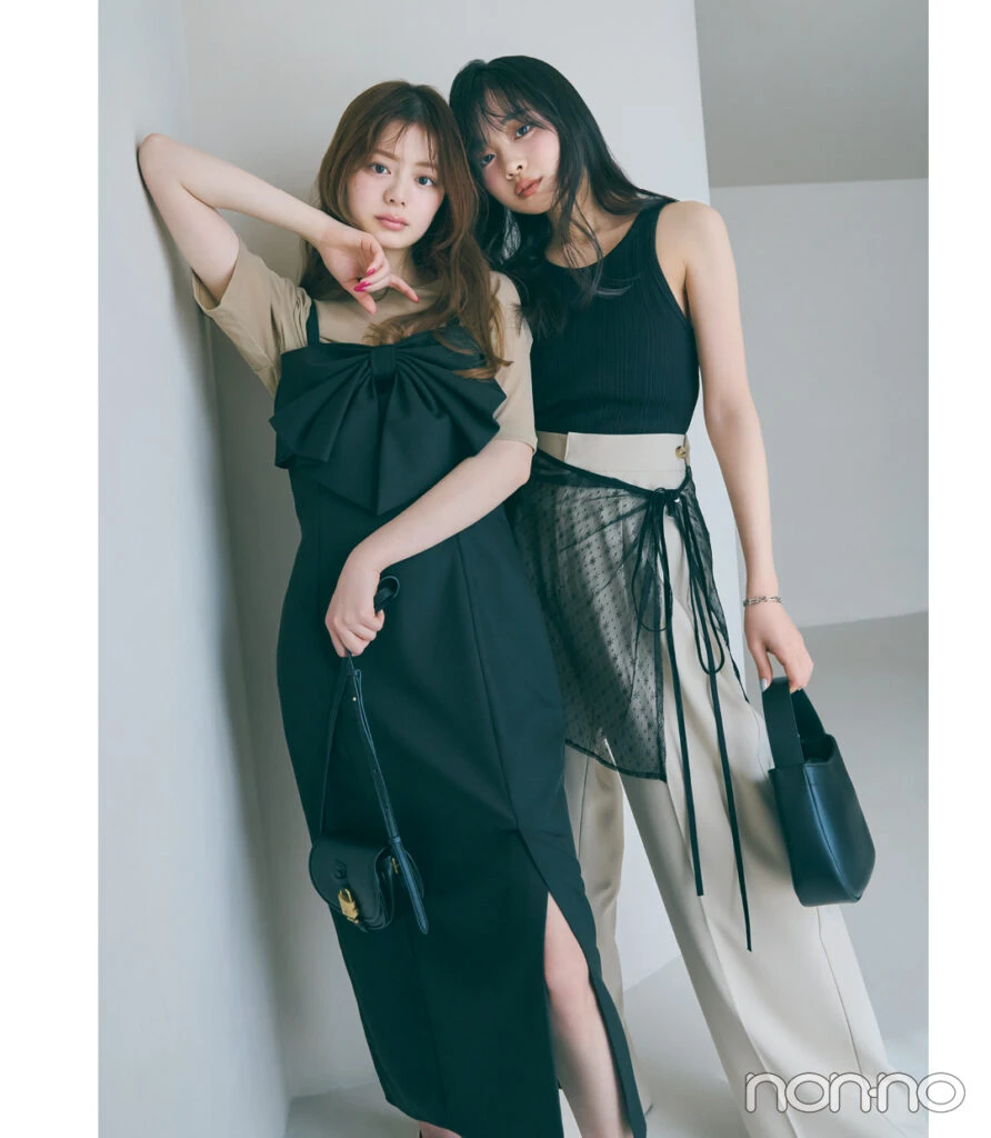 紺野彩夏と林芽亜里が着るモノトーンコーデに差し色でベージュをプラス