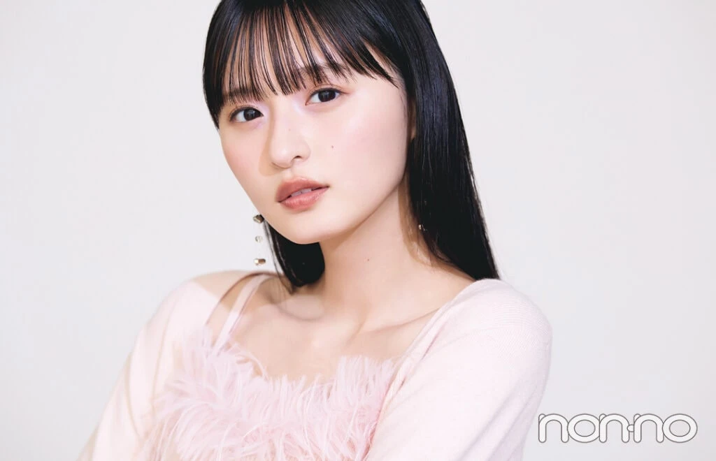 2025年美容トレンドの目頭にハイライトを入れた遠藤さくら