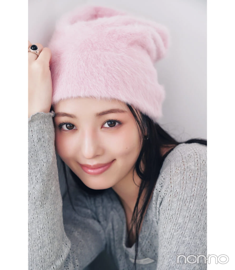 横田真悠のピーチカラー×Cゾーン塗り＝ヘルシーな親しみムードチーク2