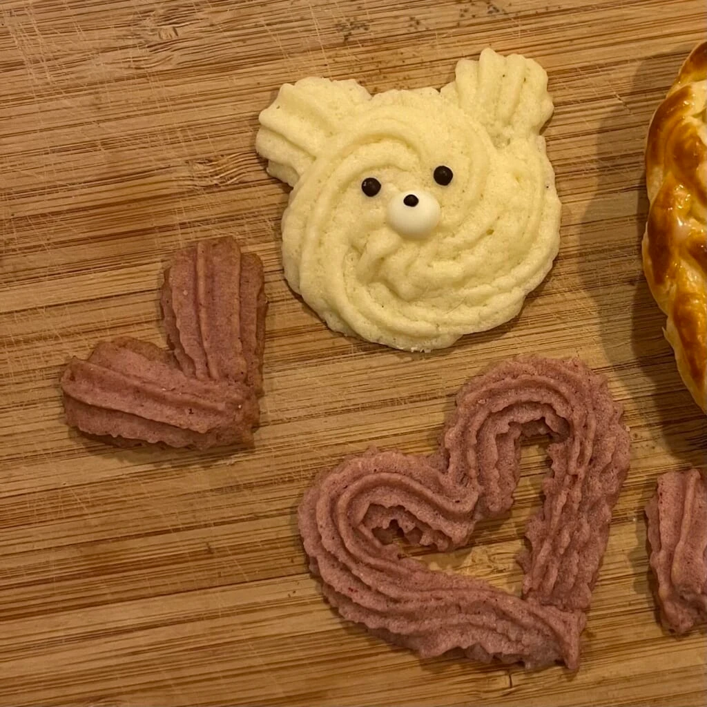 手作りバレンタイン くま ハート イチゴ 絞り出しクッキー
