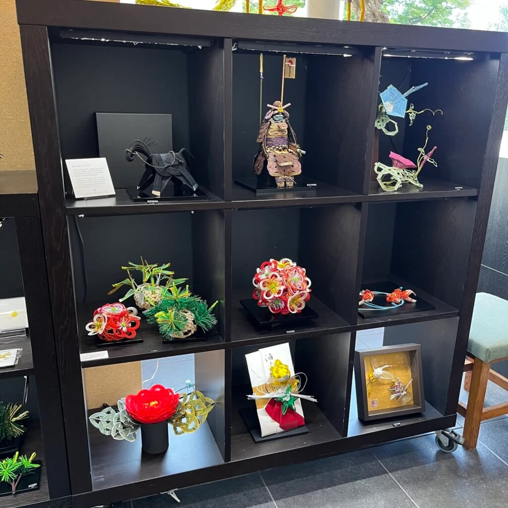 津田水引折型 店内 作品