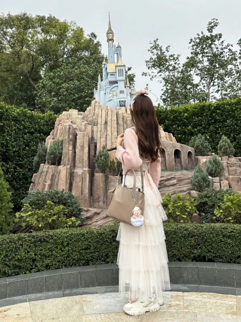 シェリーメイをイメージしたピンク系ディズニーコーデ