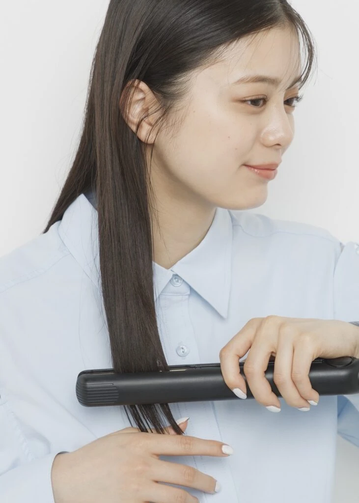 カチューシャ×ナチュラルストレートヘアのプロセス1