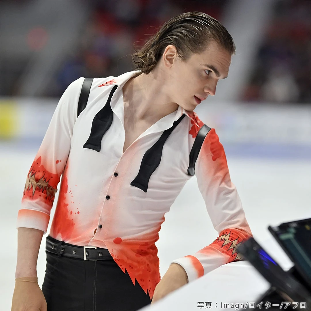 ウラジーミル・リトヴィンツェフ選手:ミラノ五輪フィギュア男子シングル アゼルバイジャン代表。フリー「JOKER」の衣装姿